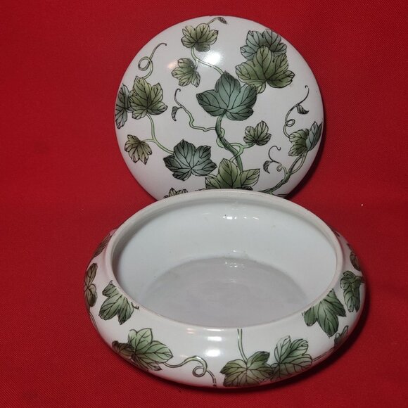 Andrea by Sadek Ivy Porcelain Trinket Dish with Lid Dresser Vanity Jewelry Holde - Picture 8 of 12